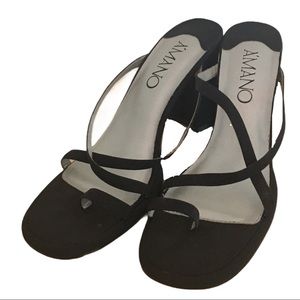 A’mano Open-Toe Multi-Strap Chunky Heel Mules